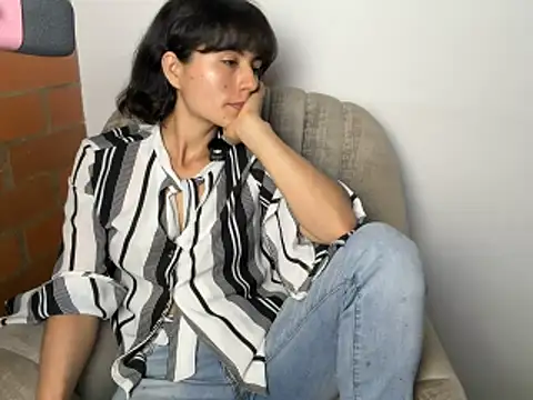 kanela3434 Adlı Modelin Canlı XXX Sohbeti