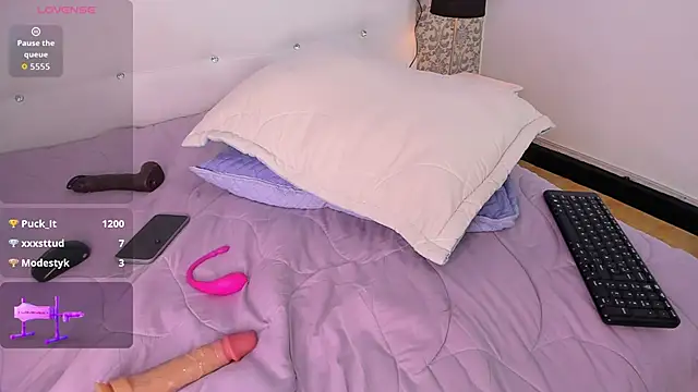 Czat XXX na żywo – aysha_miller19