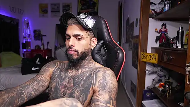 logan_hugh8 Adlı Modelin Web Kamerası Şovu