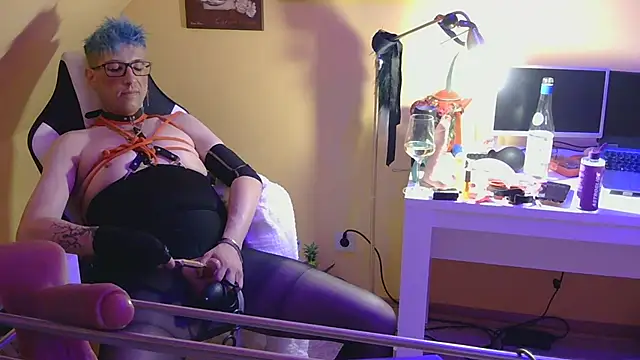 AskAveryAnything 在線直播表演