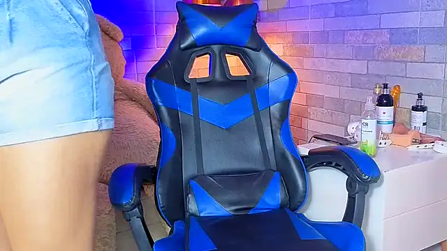 Chat XXX ao vivo de DixyPalmer