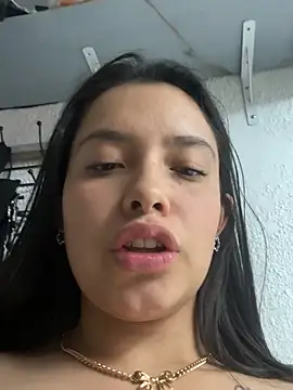 Czat XXX na żywo – Miss_Bella_Flame