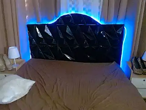 AshantTsiBigCock 在線直播表演