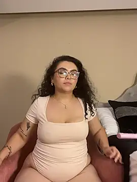 AlmaraRouge's Live XXX Chat