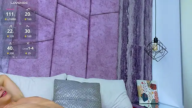 AronTawers Show in webcam