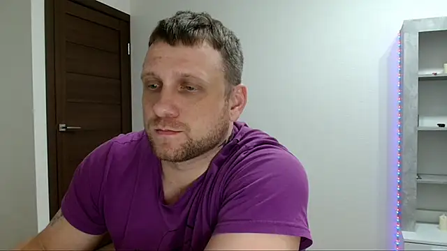 Webkamerová show B-L-O-N-D