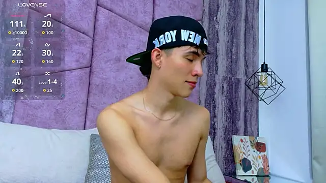 AronTawers Show Webcam