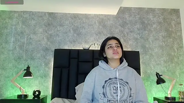 Chat +18 de crystaldarliing ao vivo