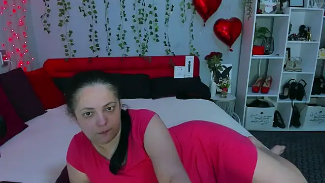 DarlingMilf 网络视讯表演