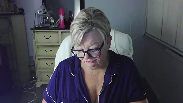 BridgetBlueEyes Chat XXX in diretta