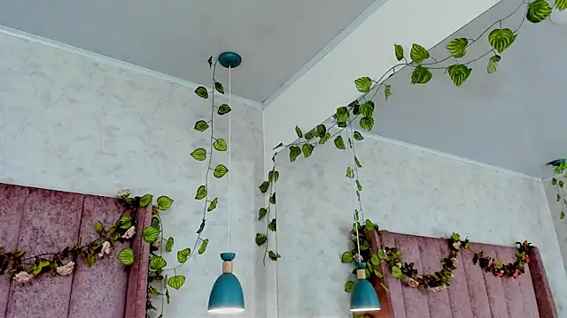 AnyaJay Adlı Modelin Canlı XXX Sohbeti