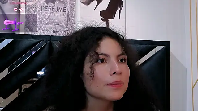 Pertunjukan Kamera Web Zoe-yanin