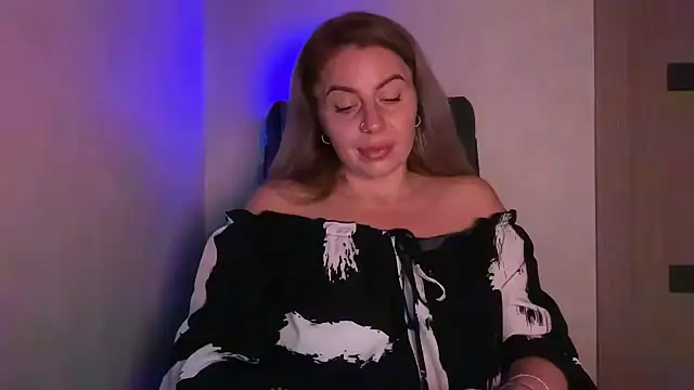 Lisorine Pertunjukan Webcam