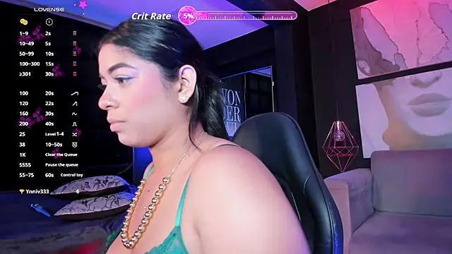 ValkaRouse's Live XXX Chat