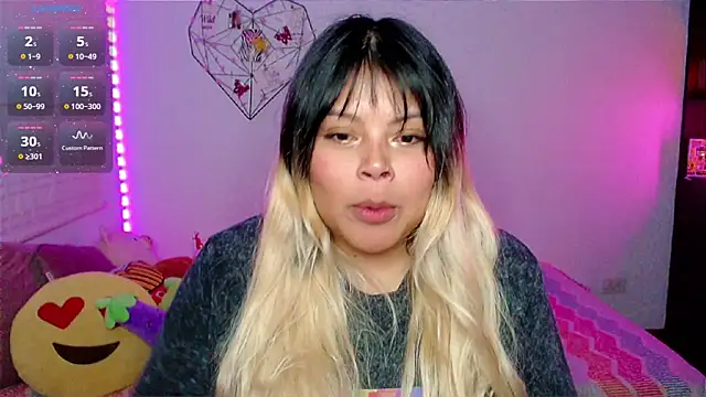 EllieMoonX's Live XXX Chat