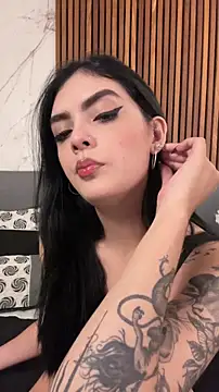 Chat XXX ao vivo de AliceRitter