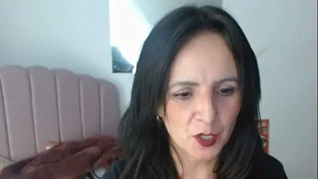 Juliana__lx: απευθείας συνομιλία ΧΧΧ