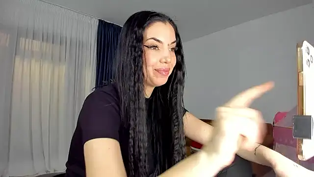 SabrinaDellynのライブXXXチャット