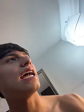 Lander_Cruz: онлайн-секс-чат