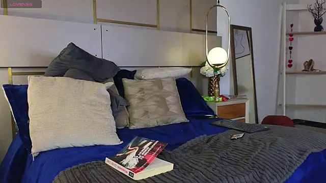 Lina_Montclair 现场XXX聊天