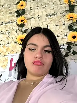 Lorenaa1 Adlı Modelin Canlı XXX Sohbeti