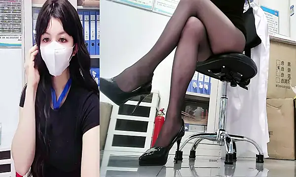 Rubyy_799 élő XXX-chatje