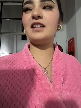 Antonella_Julieta Show in webcam