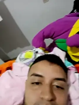 yeisonren99: διαδικτυακό σόου στην κάμερα