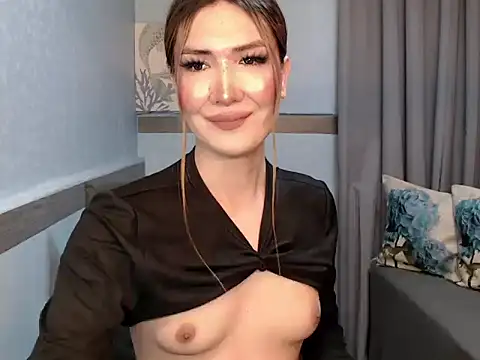 xMeganFucks69's Webcam Show