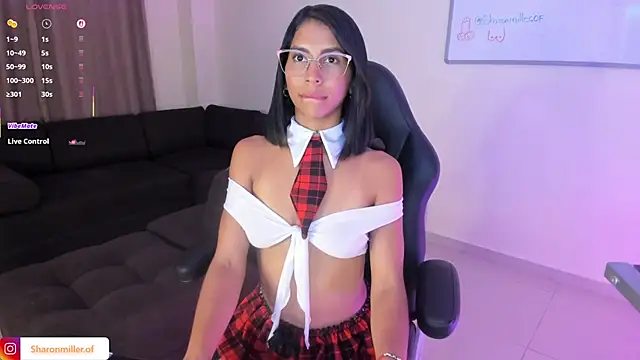 sharonmiller_2_ élő XXX-chatje