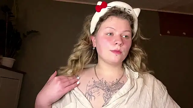 YoungAlina's Live XXX Chat