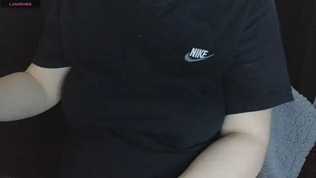 Mia_G0ld 现场XXX聊天