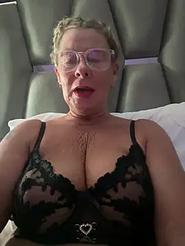 Pokazy przed kamerką – Busty_BlondeX