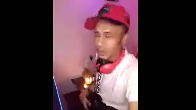 Luisana_Yc: διαδικτυακό σόου στην κάμερα