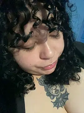 Kimberliprivv: онлайн-секс-чат