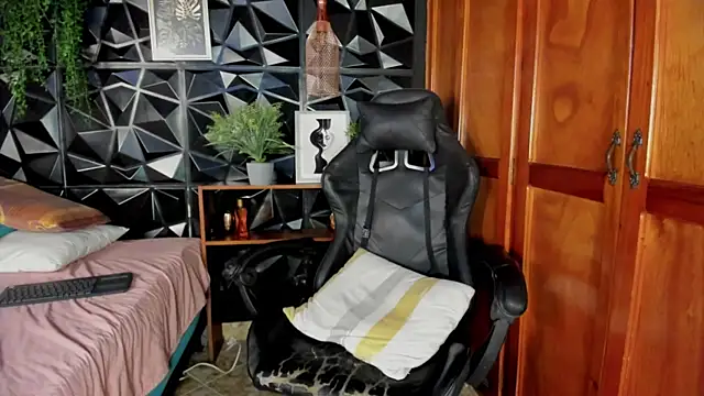 Chat +18 de elliot_colton ao vivo