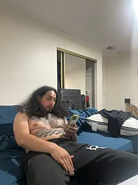 Pokazy przed kamerką – Longmoney444