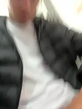 โชว์เว็บแคมของ TavoHot_