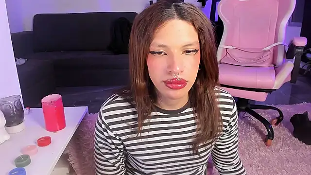 โชว์เว็บแคมของ Loona_s