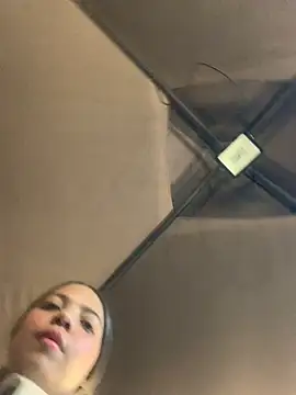 AdaPink_ live XXX chat