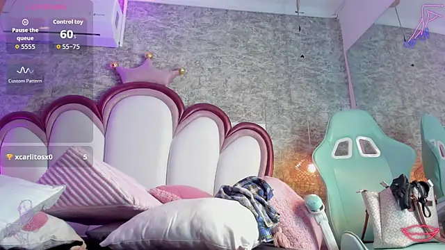 แชท XXX สดของ EmmaCrush