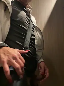 Pokazy przed kamerką – Andres_boy252