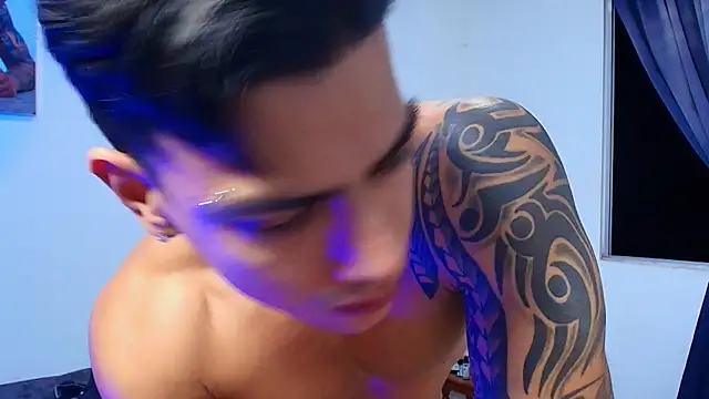 BrayaanFit Pertunjukan Webcam