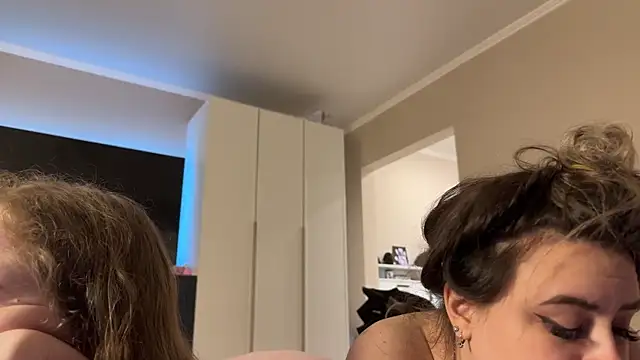 DextralCrew Chat XXX live