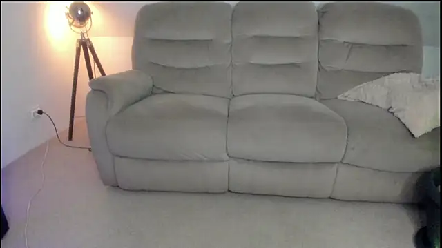 Chat +18 de miss_ally ao vivo