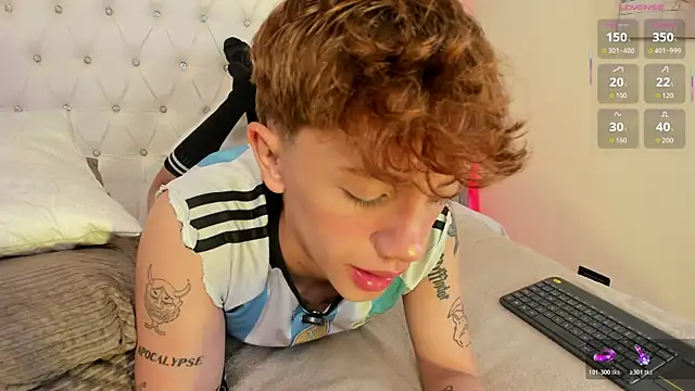 دردشة Tomy_Rox الجنسية المباشرة