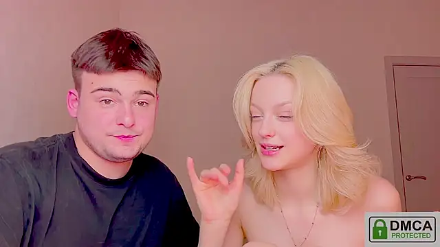 Pokazy przed kamerką – your_molly_mark_