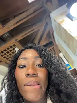 Chat +18 de ZarahFerreira ao vivo