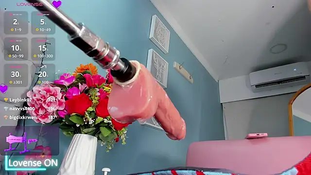 Luna_Raay 即時 XXX 聊天