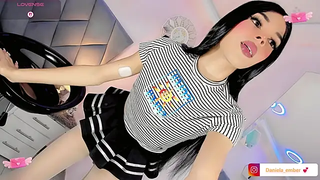 Chatroom XXX en direct de Amira_Ember